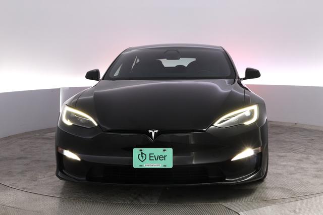 2023 Tesla Model S — photo 9 of 28