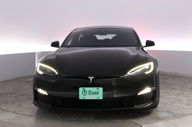 2023 Tesla Model S — photo 9 of 28