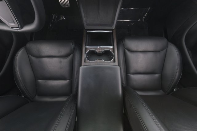 2023 Tesla Model S — photo 22 of 28