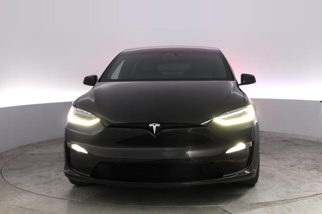 2023 Tesla Model X — photo 9 of 29
