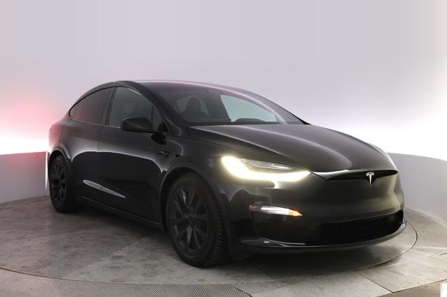 2023 Tesla Model X — photo 10 of 29