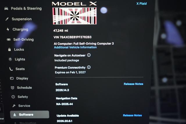 2023 Tesla Model X — photo 5 of 29