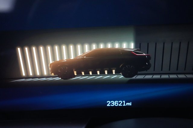 2024 Cadillac Lyriq — photo 5 of 29