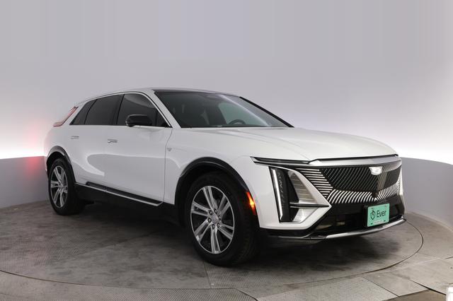 2024 Cadillac Lyriq — photo 10 of 29