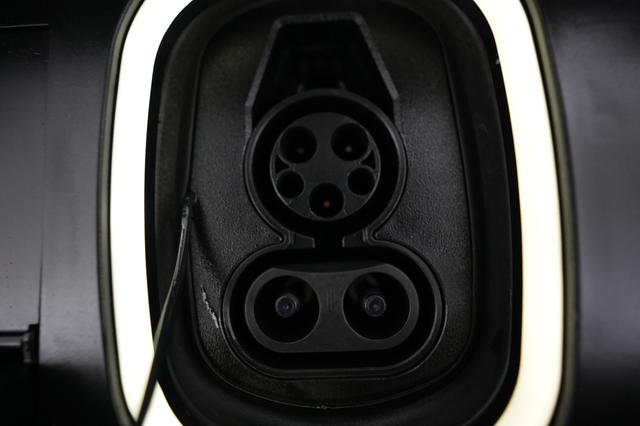 2024 Cadillac Lyriq — photo 8 of 22