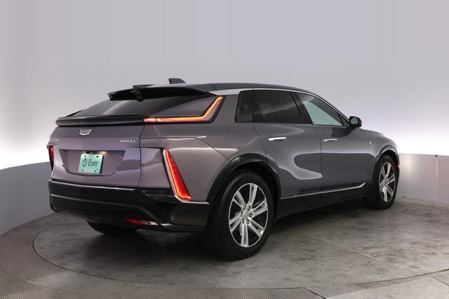 2024 Cadillac Lyriq — photo 2 of 22