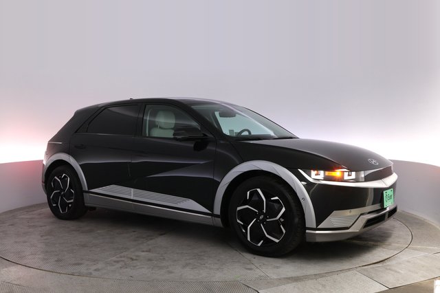 2024 Hyundai IONIQ 5 — photo 11 of 21