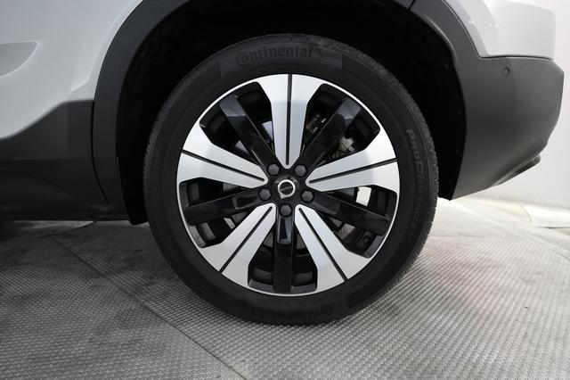 2023 Volvo C40 Recharge — photo 7 of 26