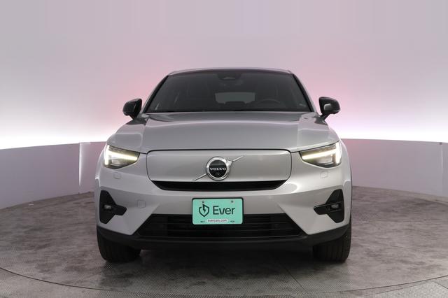 2023 Volvo C40 Recharge — photo 9 of 23