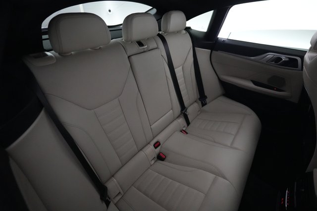 2023 BMW i4 — photo 4 of 20
