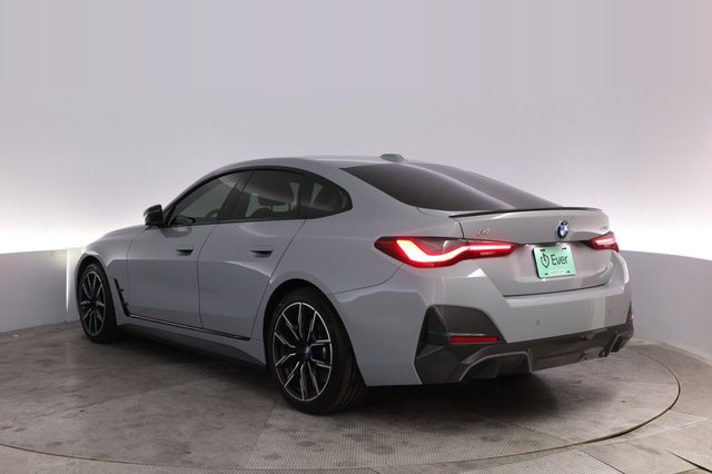 2023 BMW i4 — photo 13 of 20
