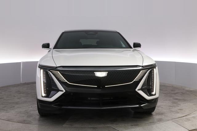2024 Cadillac LYRIQ — photo 9 of 23