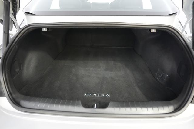 2024 Hyundai IONIQ 6 — photo 6 of 21