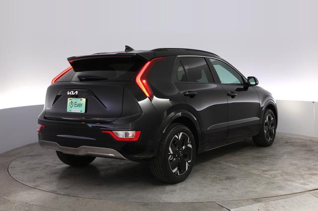 2024 Kia Niro EV — photo 2 of 27