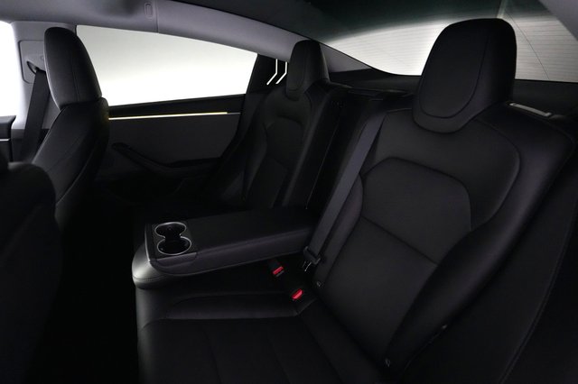 2025 Tesla Model 3 — photo 17 of 23