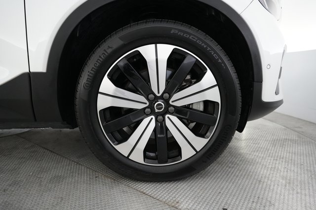 2023 Volvo C40 Recharge — photo 16 of 22