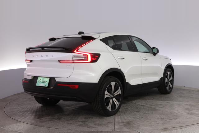 2023 Volvo C40 Recharge — photo 2 of 22