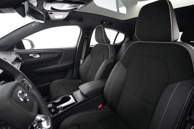 2023 Volvo C40 Recharge — photo 3 of 22