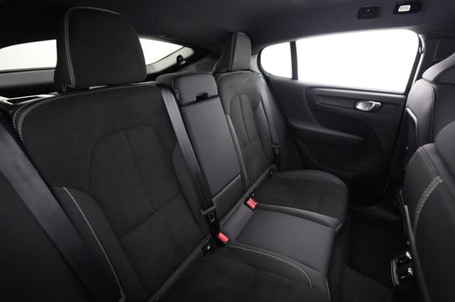 2023 Volvo C40 Recharge — photo 4 of 22