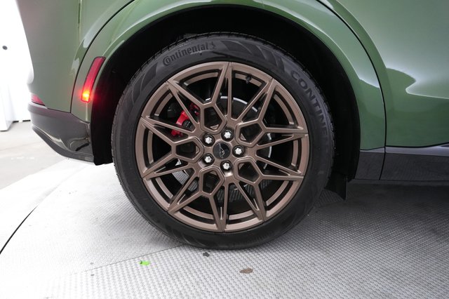2025 Ford Mustang Mach-E — photo 17 of 21