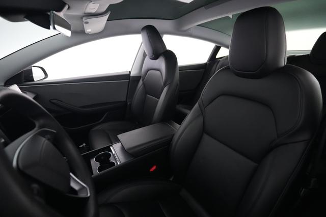 2025 Tesla Model 3 — photo 3 of 23