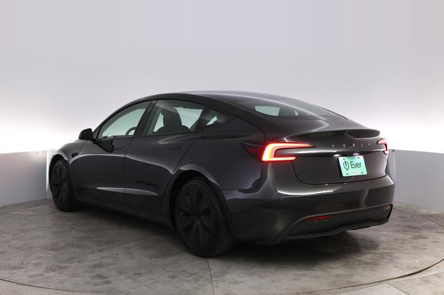 2025 Tesla Model 3 — photo 8 of 23