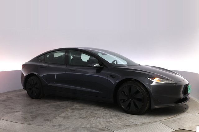 2025 Tesla Model 3 — photo 11 of 23