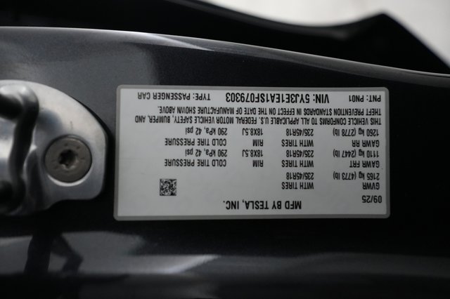 2025 Tesla Model 3 — photo 23 of 23