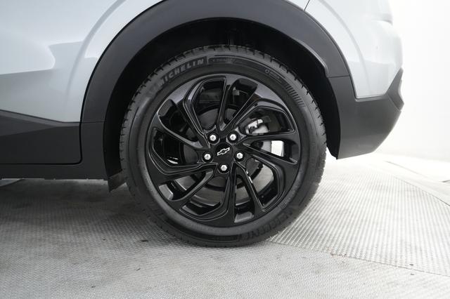 2027 Chevrolet Bolt — photo 7 of 23
