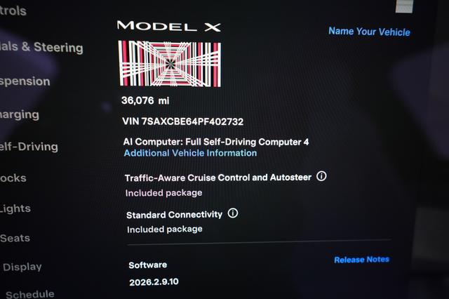 2023 Tesla Model X — photo 5 of 24