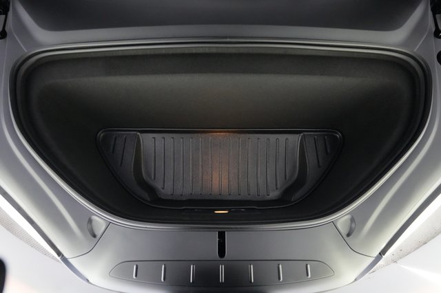 2023 Tesla Model X — photo 22 of 24