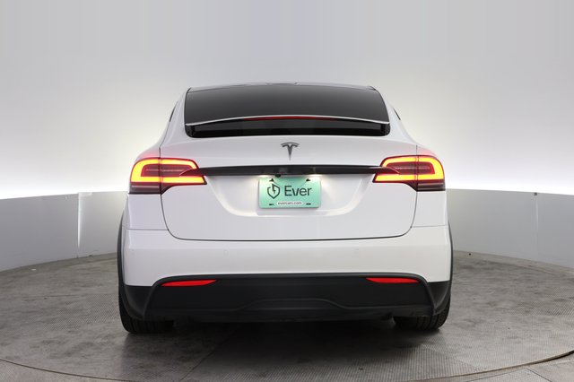 2023 Tesla Model X — photo 12 of 21