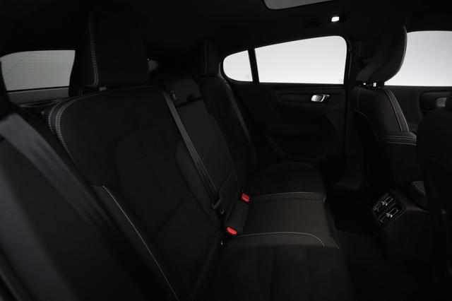 2023 Volvo C40 Recharge — photo 4 of 19