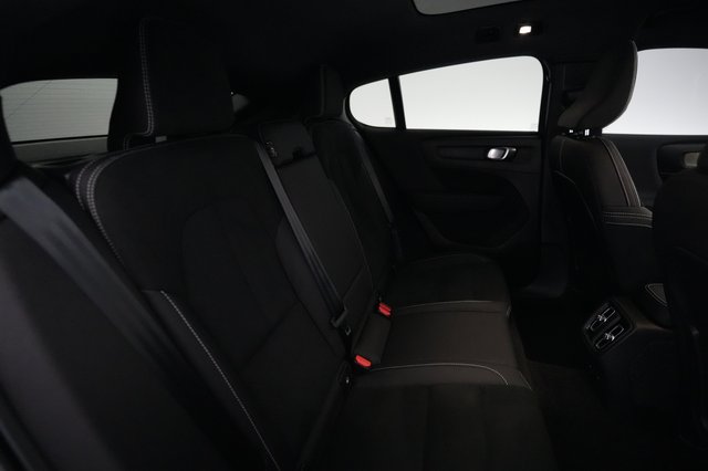 2023 Volvo C40 Recharge — photo 4 of 19