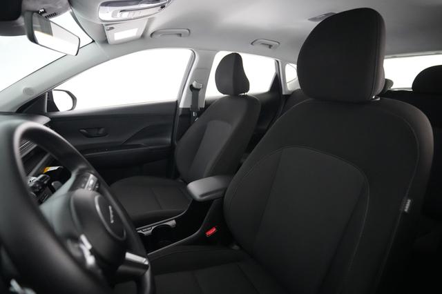 2024 Hyundai Kona Electric — photo 3 of 22