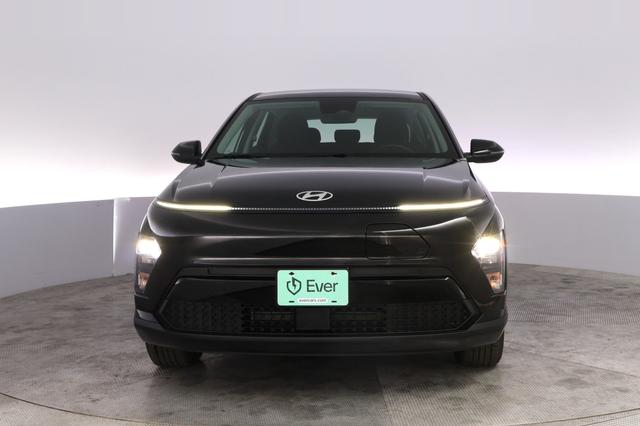 2024 Hyundai Kona Electric — photo 9 of 22
