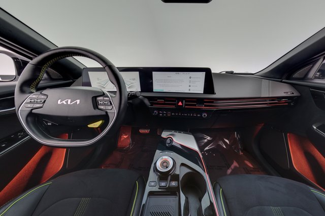 2024 Kia EV6 — photo 21 of 26