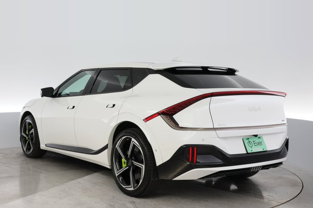 2024 Kia EV6 — photo 13 of 26