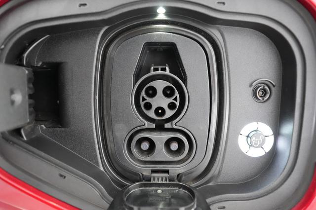 2021 Ford Mustang Mach-E — photo 8 of 28