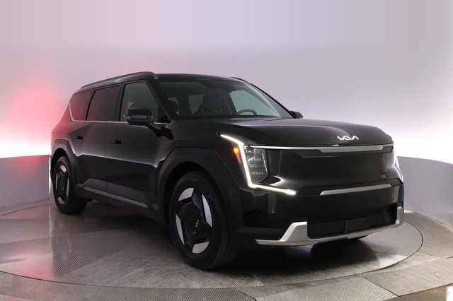 2024 Kia EV9 — photo 10 of 26