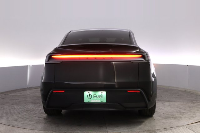 2026 Tesla Model Y — photo 12 of 24