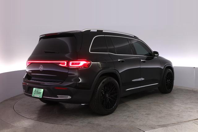 2023 Mercedes-Benz EQB — photo 2 of 23