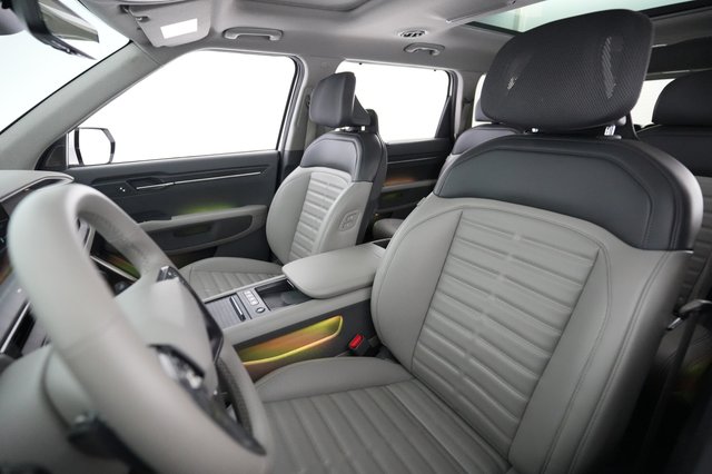 2024 Kia EV9 — photo 3 of 30