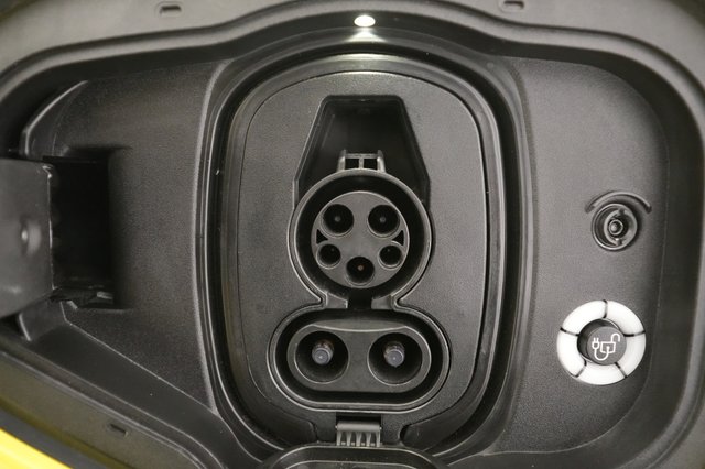 2025 Ford Mustang Mach-E — photo 8 of 25