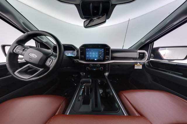 2023 Ford F-150 Lightning — photo 15 of 18