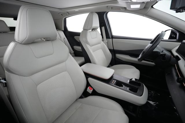 2024 Nissan Ariya — photo 4 of 20