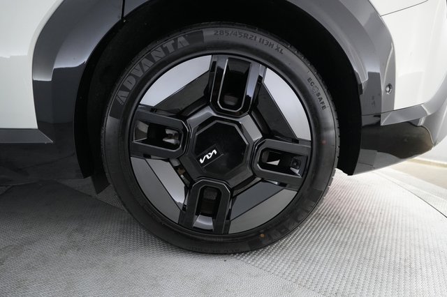 2024 Kia EV9 — photo 7 of 26