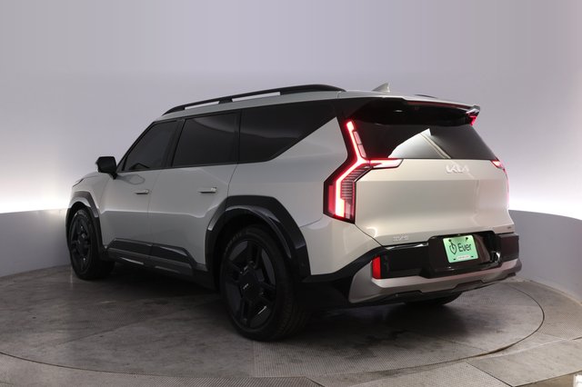 2024 Kia EV9 — photo 13 of 26