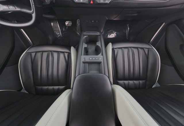 2024 Kia EV9 — photo 24 of 26