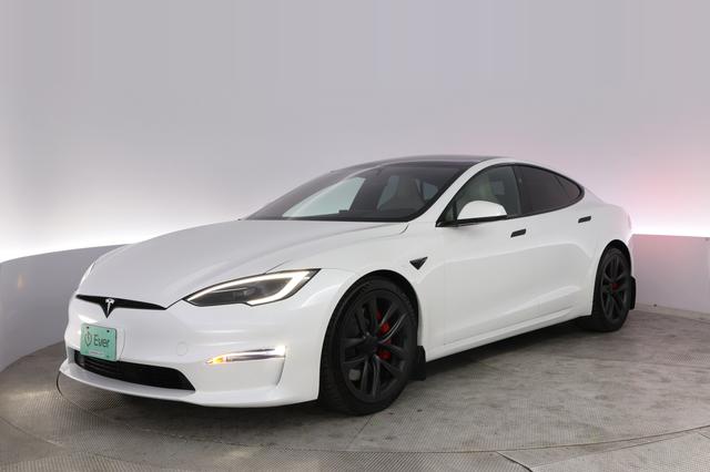 2025 Tesla Model S — VIN 5YJSA1E69SF550374
